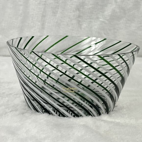 Eastern Hand Made Art Glass Bowl Green & White Swirl Ribbed Design 4.75"x2.5" - Picture 4 of 7